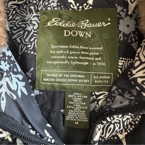 Eddie Bauer Women’s Snowflake Pattern Down Puffer Vest Faux Fur Collar Medium - Picture 3 of 9